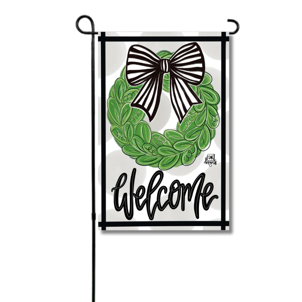 Black and White Bow Wreath Glam