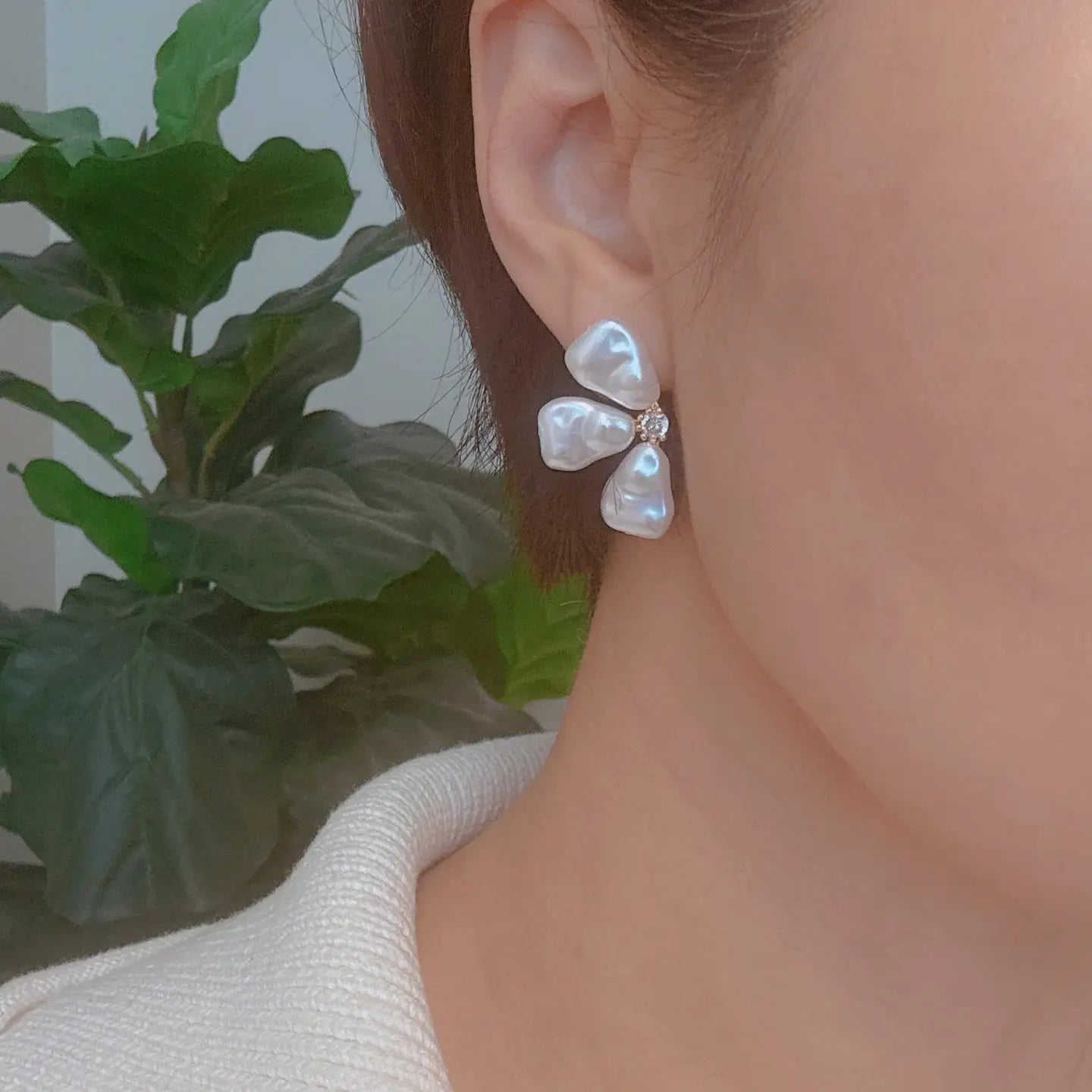 3 Petal Stud Earrings