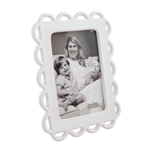 White Ceramic Scallop Frame