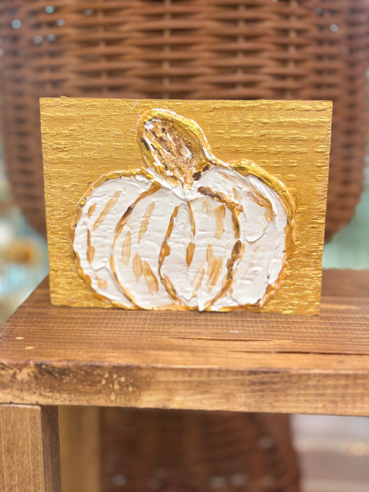 JW Golden Pumpkin