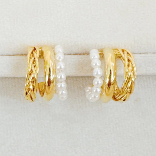 Triple Lovey Pearl Earring