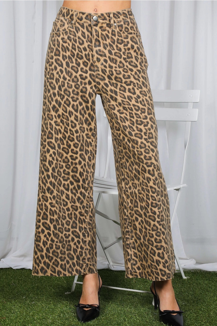 Stretchy Leopard Jeans