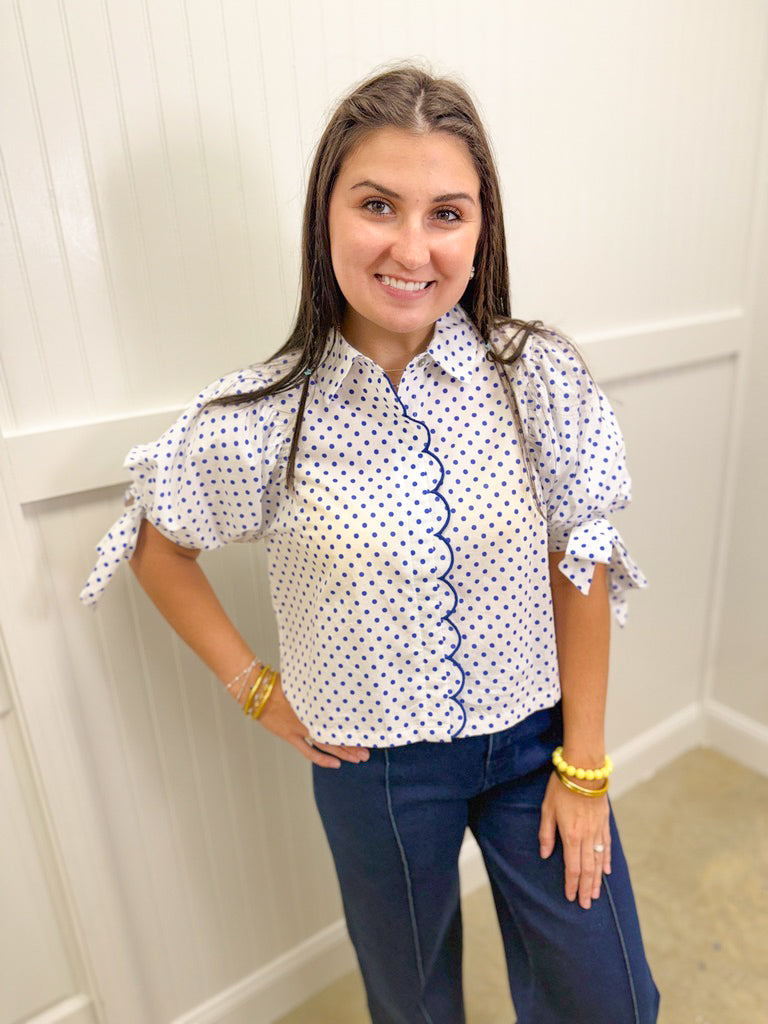 Scallop Dot Top