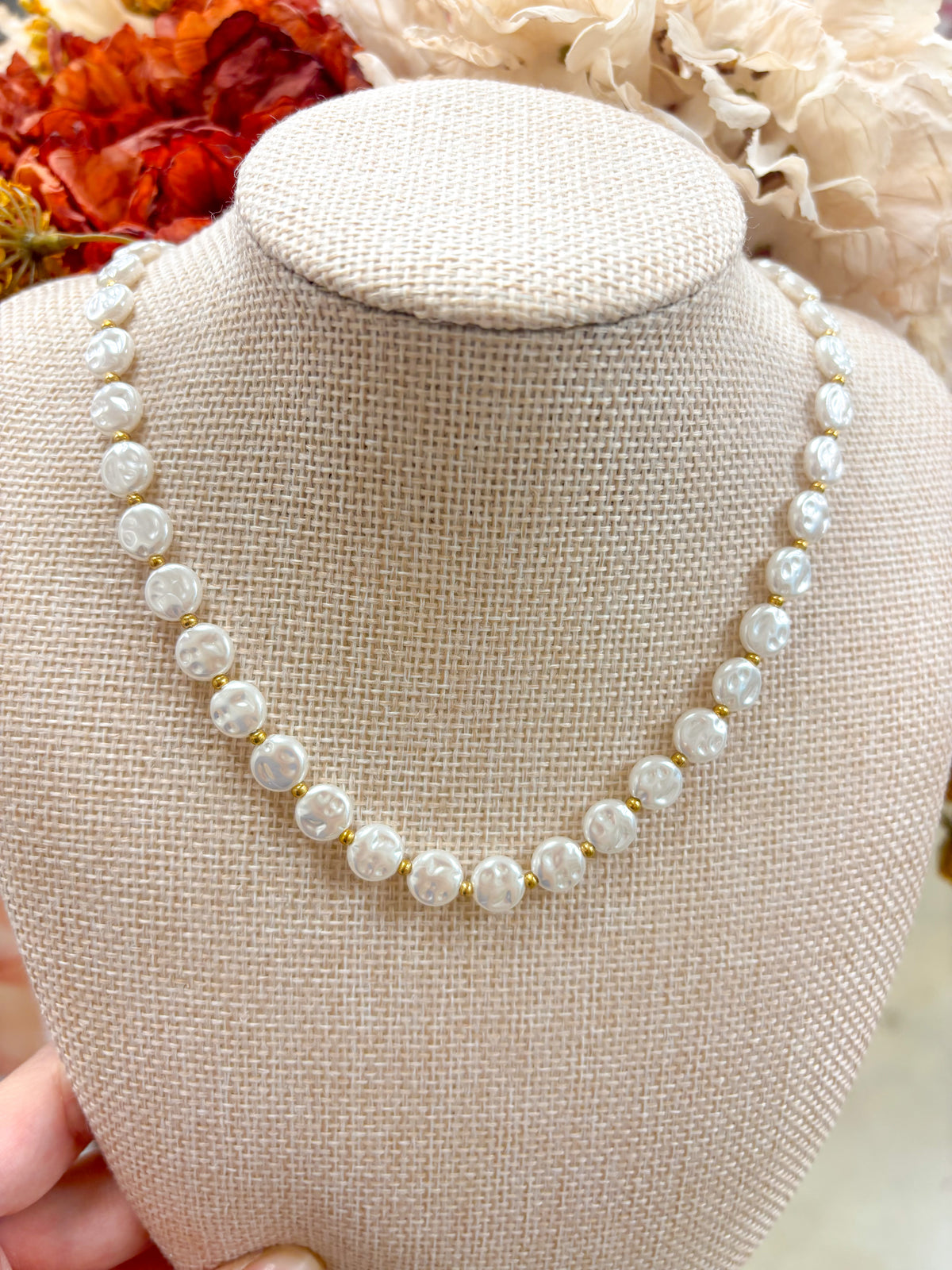 Circular Pearl Necklace