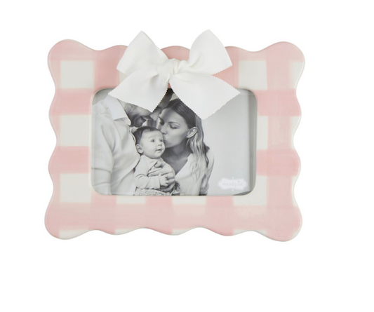 Horizontal Pink Bow Frame