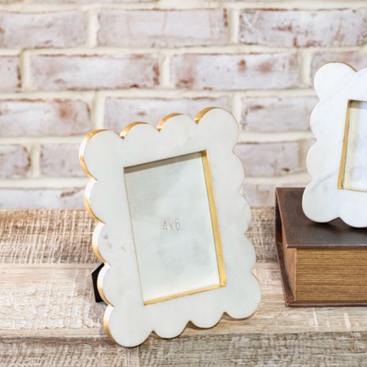4x6 Marble Scalloped Frame
